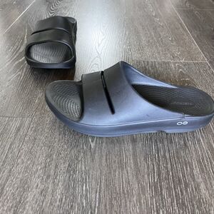 Oofos Ooahh Recovery Comfort Slide Sandals Black Womens 12 Mens 10 EU 43